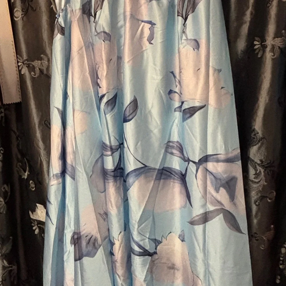 Flycurvy powder blue floral strapless gown 22 - Picture 5 of 13